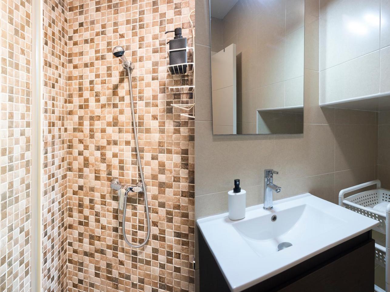 Alohamundi Quintana Apartment Seville Luaran gambar